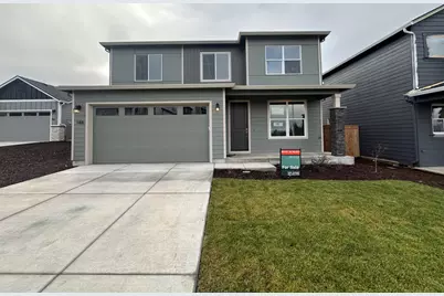 148 Valemont Drive #11, Eagle Point, OR 97524 - Photo 1