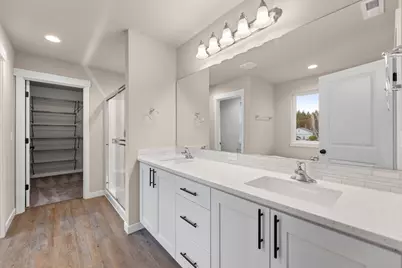 148 Valemont Drive #11, Eagle Point, OR 97524 - Photo 36