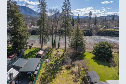 1455 SE Rogue Drive, Grants Pass, OR 97526 - Photo 10