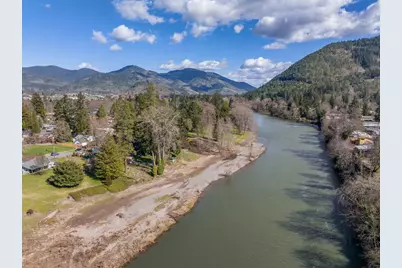 1455 SE Rogue Drive, Grants Pass, OR 97526 - Photo 20