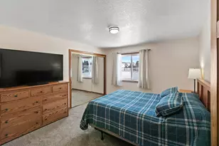 38038 Modoc Point Rd, Chiloquin, OR 97624 - Photo 14