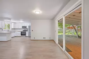 60903 Amethyst St, Bend, OR 97702 - Photo 12