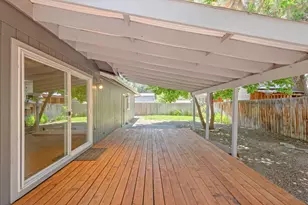 60903 Amethyst St, Bend, OR 97702 - Photo 4