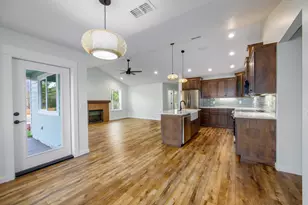 1106 Cascade Loop, Cave Junction, OR 97523 - Photo 8