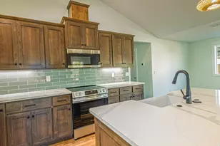 1106 Cascade Loop, Cave Junction, OR 97523 - Photo 4