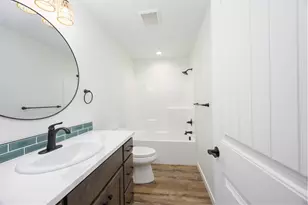 1106 Cascade Loop, Cave Junction, OR 97523 - Photo 18