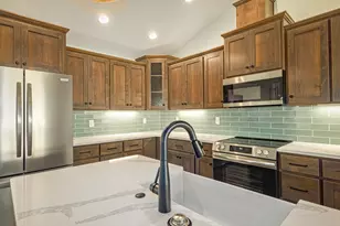 1106 Cascade Loop, Cave Junction, OR 97523 - Photo 4