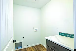 1106 Cascade Loop, Cave Junction, OR 97523 - Photo 10