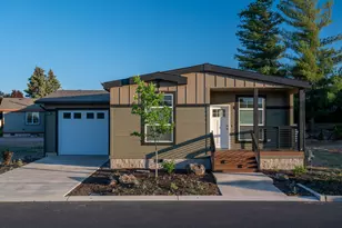 20761 My Longest Wy, Bend, OR 97701 - Photo 2