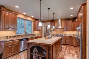 9530 S Fork Little Butte Creek Rd, Eagle Point, OR 97524 - Photo 24