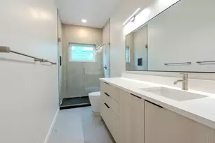 312 E Rapp Rd, Talent, OR 97540 - Photo 26