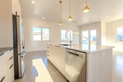 312 E Rapp Road, Talent, OR 97540 - Photo 4