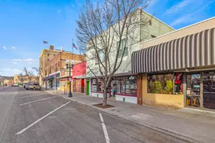 1023 Main St, Klamath Falls, OR 97601 - Photo 2