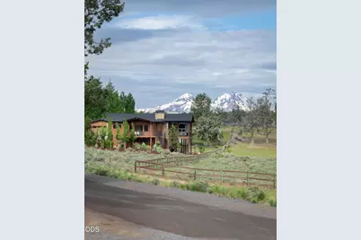 20334 Arrowhead Drive, Bend, OR 97703 - Photo 2