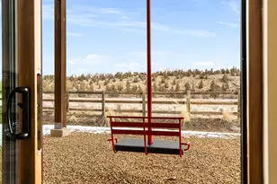 20334 Arrowhead Dr, Bend, OR 97703 - Photo 48