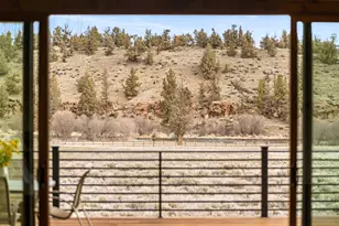 20334 Arrowhead Dr, Bend, OR 97703 - Photo 8