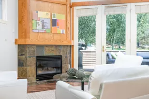 61783 Metolius Dr, Bend, OR 97702 - Photo 6