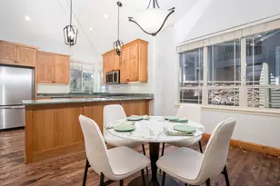 61783 Metolius Dr, Bend, OR 97702 - Photo 8