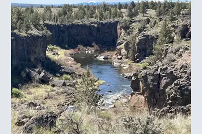 7690 NW Homestead Court, Redmond, OR 97756 - Photo 2