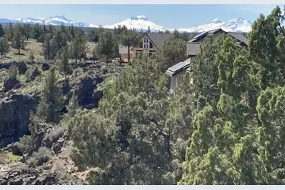 7690 NW Homestead Court, Redmond, OR 97756 - Photo 8