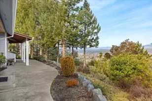 3601 Campus View Dr, Grants Pass, OR 97527 - Photo 78