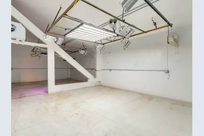 [Address not provided], Creswell, OR 97426 - Photo 8