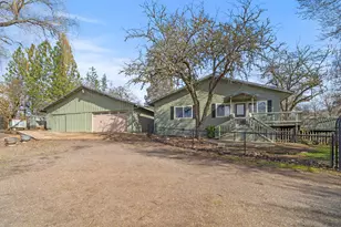1305 Butte Falls Hwy, Eagle Point, OR 97524 - Photo 1