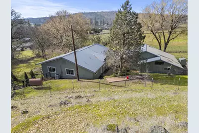 1305 Butte Falls Highway, Eagle Point, OR 97524 - Photo 48