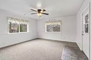 1305 Butte Falls Hwy, Eagle Point, OR 97524 - Photo 18