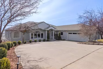 2378 Linda Vista Drive, Klamath Falls, OR 97601 - Photo 2