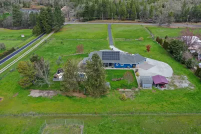 7059 Old Stage Road, Central Point, OR 97502 - Photo 14