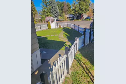 1942 Parkdale Dr Drive, Grants Pass, OR 97527 - Photo 44