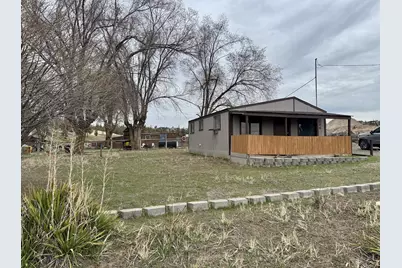 729 SE Grizzly Road, Madras, OR 97741 - Photo 2