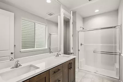 669 Old Waverly Way #20, Eagle Point, OR 97524 - Photo 14