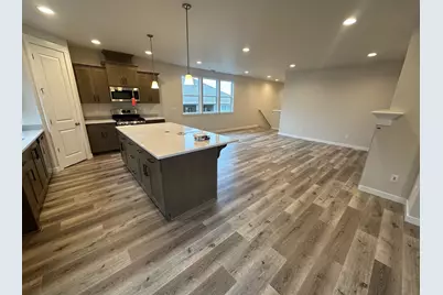 669 Old Waverly Way #20, Eagle Point, OR 97524 - Photo 8