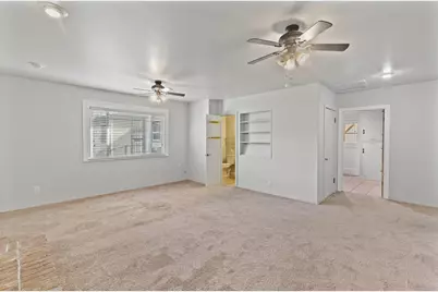 1502 NW Lawnridge Avenue, Grants Pass, OR 97526 - Photo 10