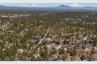 1828 SW Troon Avenue, Bend, OR 97702 - Photo 6