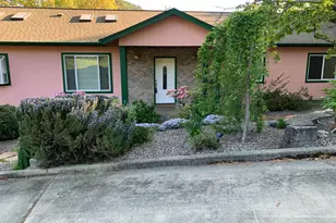 860 5th Ave, Gold Hill, OR 97525 - Photo 2