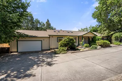 860 Fifth Avenue, Gold Hill, OR 97525 - Photo 1