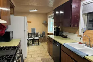 21130 SE Reed Market Rd, Bend, OR 97702 - Photo 18