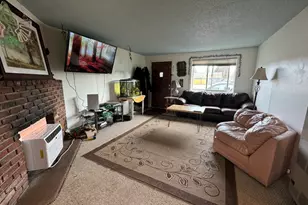 21130 SE Reed Market Rd, Bend, OR 97702 - Photo 12