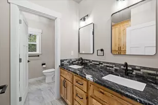 3340 Redwood Hwy, Grants Pass, OR 97527 - Photo 36