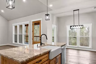 3340 Redwood Hwy, Grants Pass, OR 97527 - Photo 14