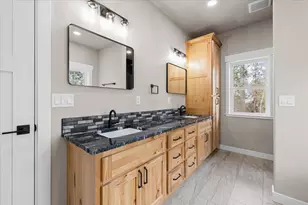 3340 Redwood Hwy, Grants Pass, OR 97527 - Photo 28