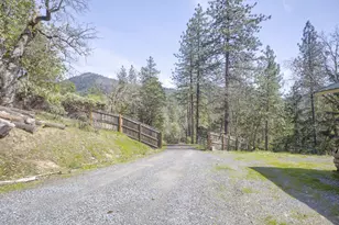 4509 Humbug Creek Rd, Jacksonville, OR 97530 - Photo 40