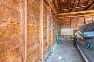 425 W 1st St, Merrill, OR 97633 - Photo 28