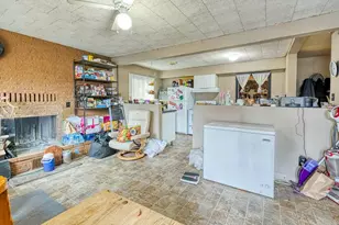 425 W 1st St, Merrill, OR 97633 - Photo 32