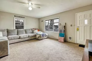 425 W 1st St, Merrill, OR 97633 - Photo 6