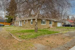 425 W 1st St, Merrill, OR 97633 - Photo 1