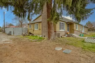 425 W 1st St, Merrill, OR 97633 - Photo 30